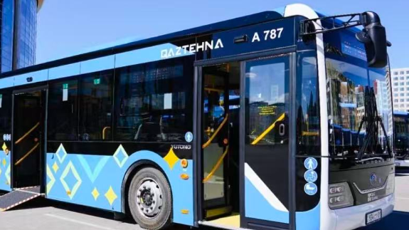 Астана пополнила автопарк 300 новыми автобусами Yutong