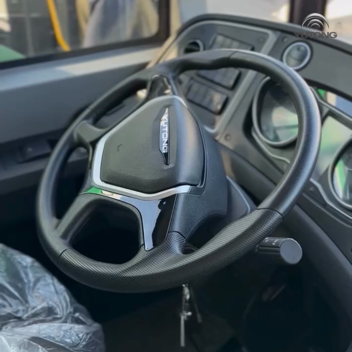 12 новых автобусов Yutong вышли на линии в Костанае 12 новых автобусов Yutong вышли на линии в Костанае