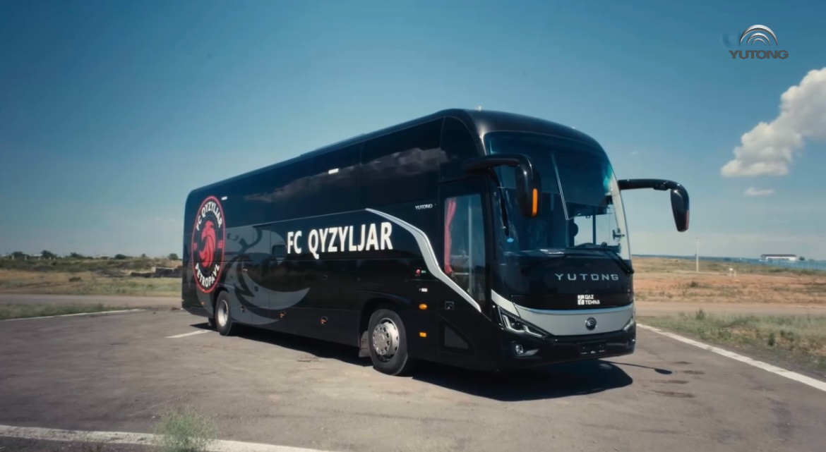 Yutong C12PRO официально передан футбольному клубу Qyzyljar, обеспечивая комфортные поездки команды Yutong C12PRO официально передан футбольному клубу Qyzyljar, обеспечивая комфортные поездки команды