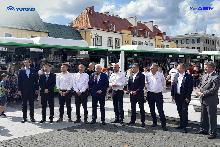 Электрические автобусы Yutong E12 появились в польском городе Белосток